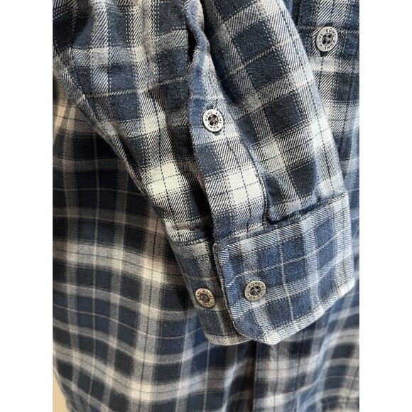 Kuhl Men's Flannel Shirt Size Medium Blue Plaid Long Sleeve Button-Up Outdoor - Picture 7 of 15